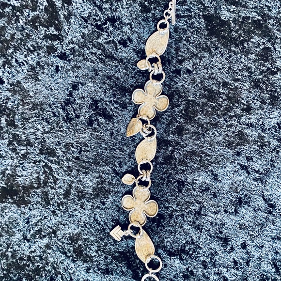 SOLD: Silpada Sterling Clover Bracelet 925 - Picture 8 of 9